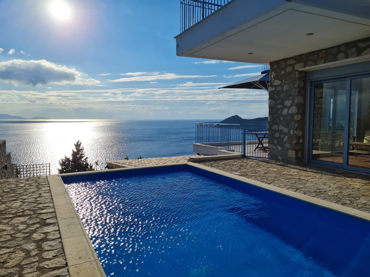 Private pool and villa with sea view