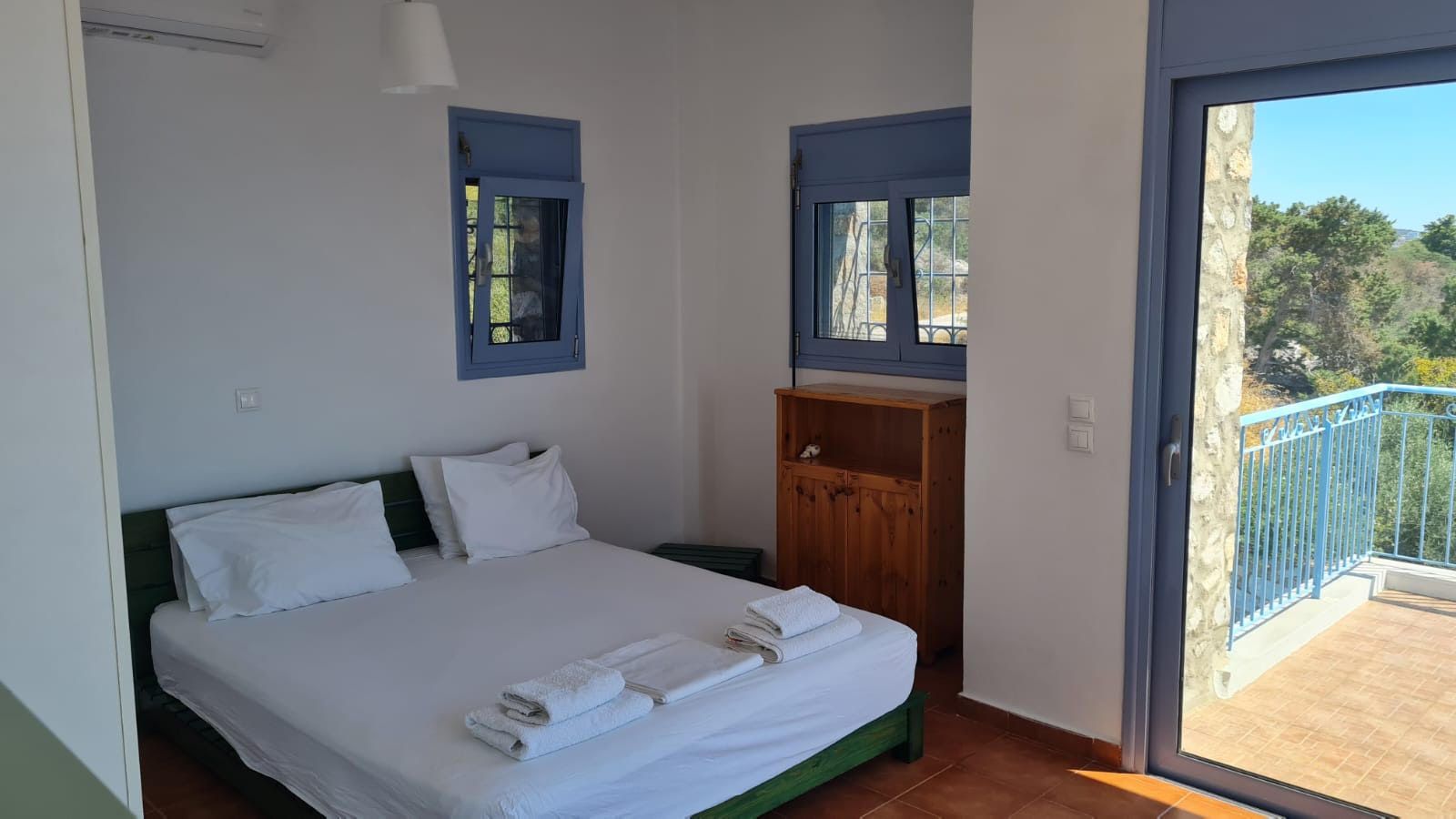 Double bedroom with private balcony